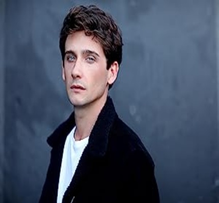 Official profile picture of River Hawkins