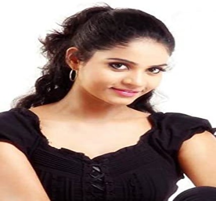Official profile picture of Riya Saira