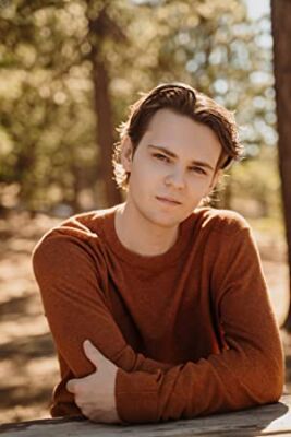 Official profile picture of Robbie Kay