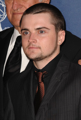 Official profile picture of Robert Iler