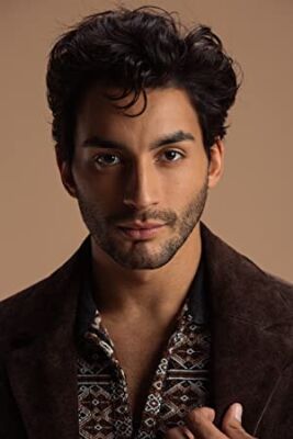 Official profile picture of Robert Roldan
