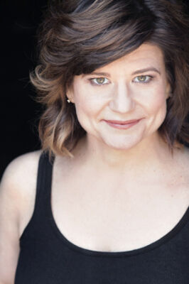 Official profile picture of Robyn LeAnn Scott