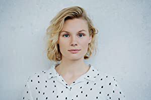Official profile picture of Rosalie Thomass