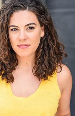 Official profile picture of Rosie Moss