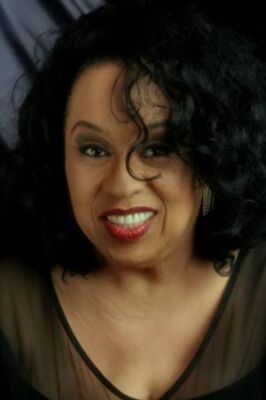 Official profile picture of Roz Ryan