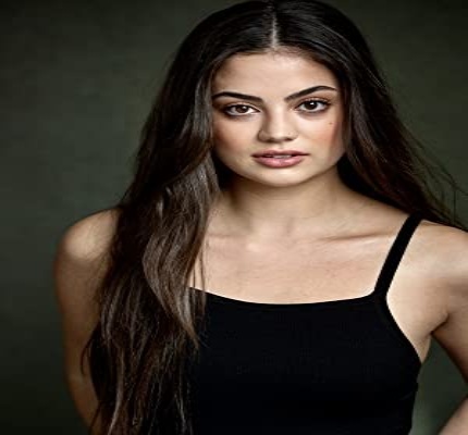 Official profile picture of Sadie Laflamme-Snow