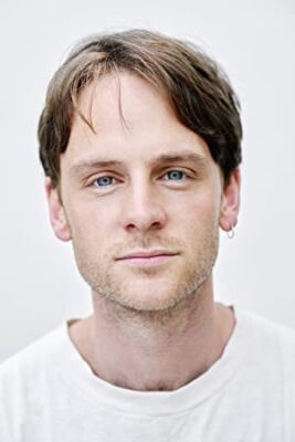 Official profile picture of Sam Watkins