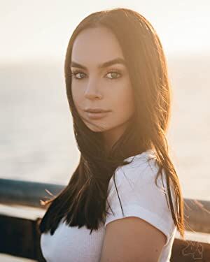 Official profile picture of Samantha Hunter Ogan
