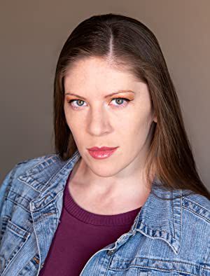 Official profile picture of Samantha Simmons