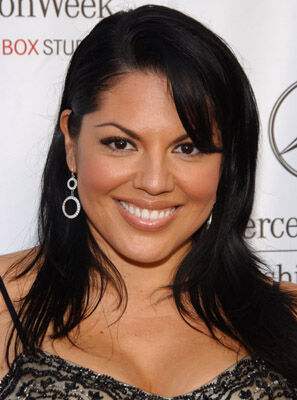 Official profile picture of Sara Ramirez
