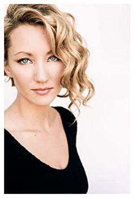 Official profile picture of Sarah Arnold