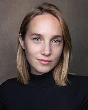 Official profile picture of Sarah John