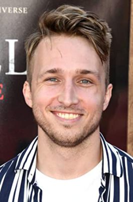 Official profile picture of Shayne Topp