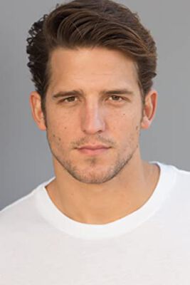 Official profile picture of Shea Buckner
