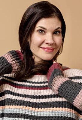 Official profile picture of Shelley Dennis