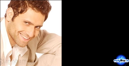 Photo of Shiney Ahuja at a show