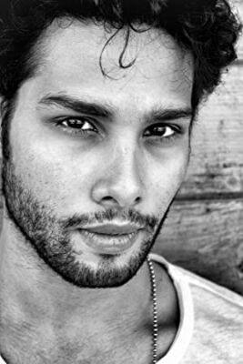 Official profile picture of Siddhant Chaturvedi