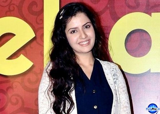 Photo of Smriti Kalra at a show