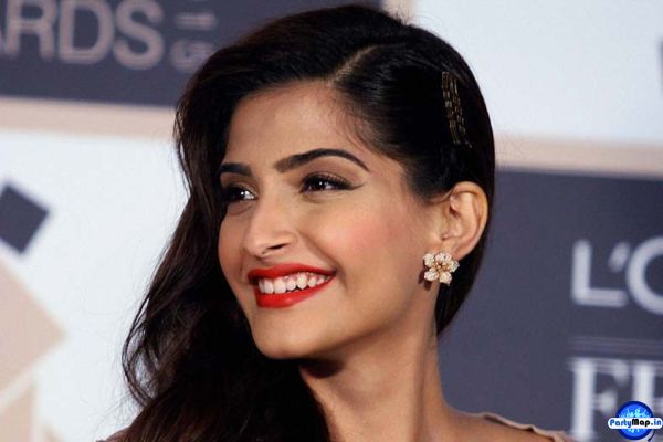 Photo of Sonam Kapoor at an appearance