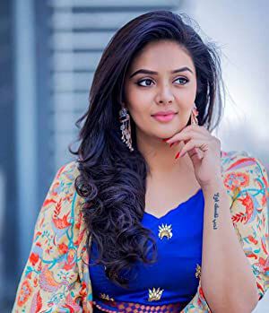 Official profile picture of Sreemukhi