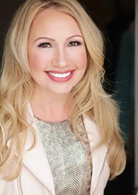 Official profile picture of Stephanie Garvin
