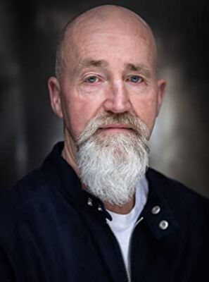 Official profile picture of Stephen McDade