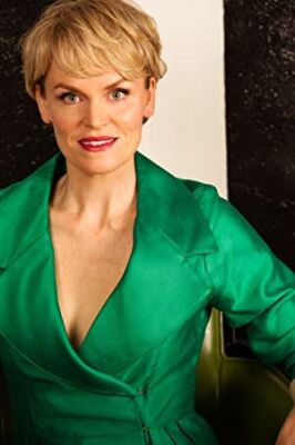 Official profile picture of Stephnie Weir