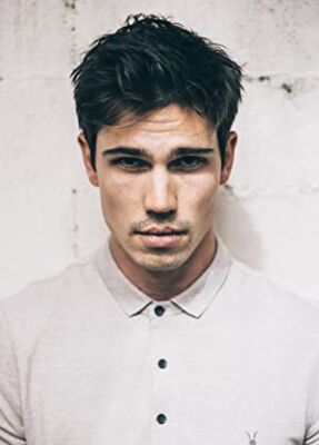 Official profile picture of Tanner Novlan