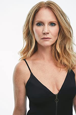 Official profile picture of Tara Buck
