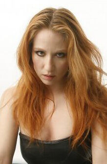 Official profile picture of Tara Cardinal