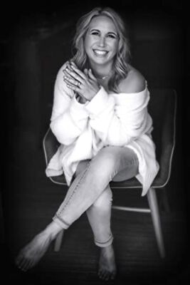 Official profile picture of Tara Marks