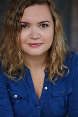 Official profile picture of Tara Robinson