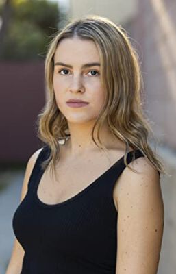 Official profile picture of Taylar Hender