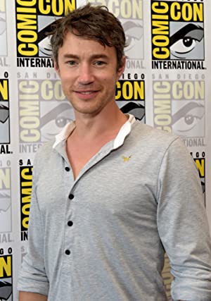 Official profile picture of Tom Wisdom