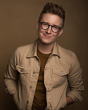 Official profile picture of Tyler Oakley
