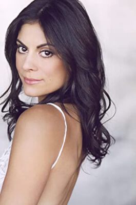 Official profile picture of Ursula Taherian