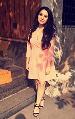 Official profile picture of Vanshika Sobti
