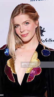 Official profile picture of Victoria Jacobsen