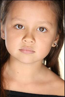 Official profile picture of Violet Grace Schaffer