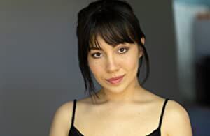 Official profile picture of Violet SinClair