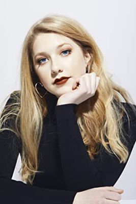 Official profile picture of Violet Young