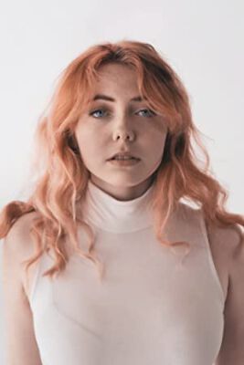 Official profile picture of Violette Remington