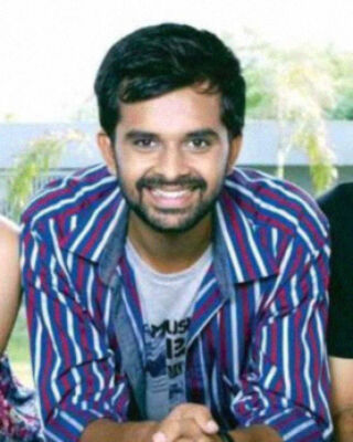 Photo of Yash Soni at a show