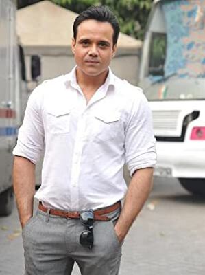 Official profile picture of Yash Tonk