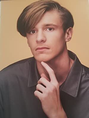 Official profile picture of Zachary Jones