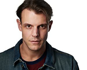 Official profile picture of Zachary Meiser