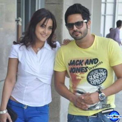 Photo of Alfaaz at a concert