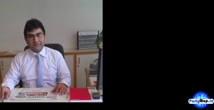 Photo of Aman Mirza at a show