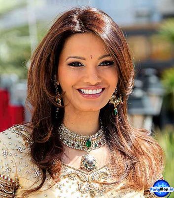 Photo of Diana Hayden at a concert