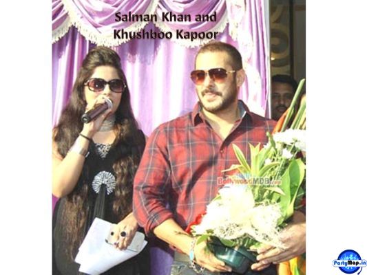 Photo of Khushboo Kapoor at a concert